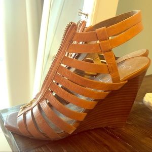 Jessica Simpson wedge heels excellent condition